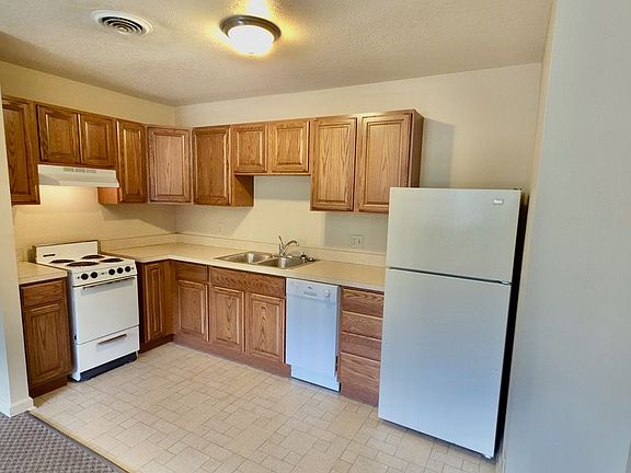 3rd image of 1435 Anderson Ave APT 8