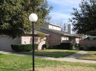 905 Forest Cres, Fort Worth, TX 76126