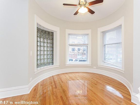 3rd image of 847 W Wellington Ave #1818
