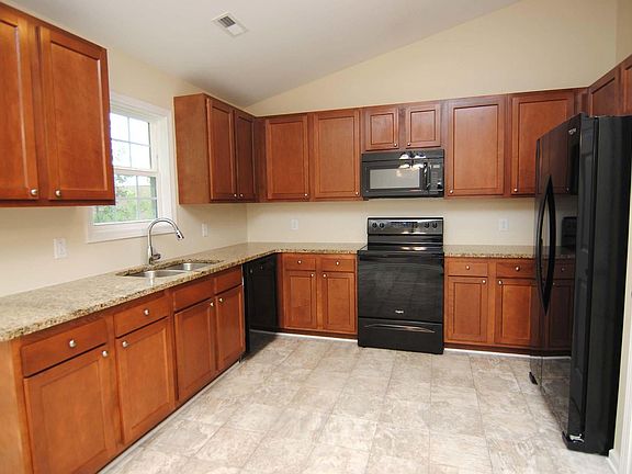 5th image of 1510 Reagan Court