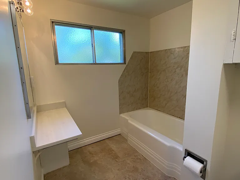 Bathroom: refurbished cast-iron bathtub