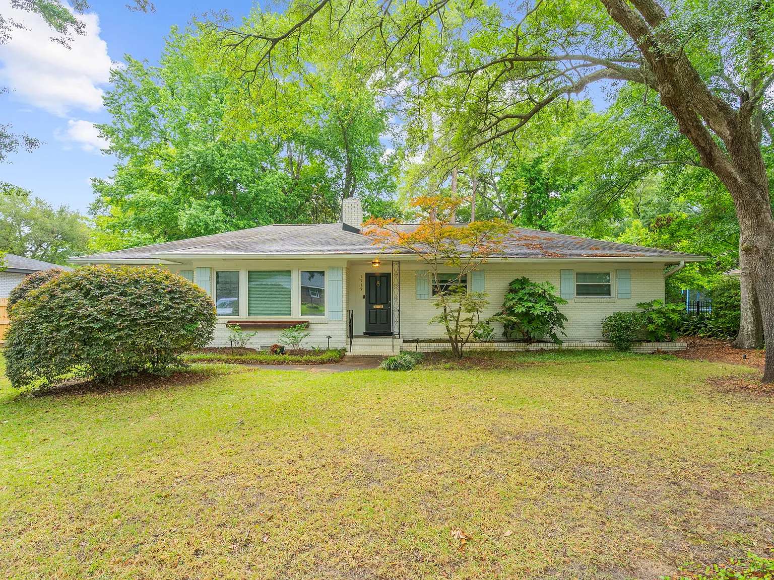 3 bed, 1750 sqft, $4,250 — Photo 1