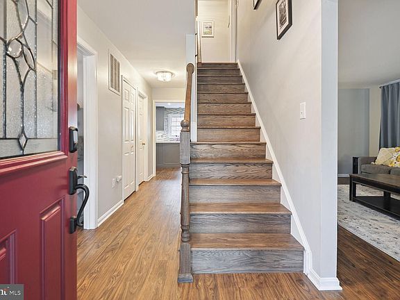 2nd image of 13030 Farthingale Dr