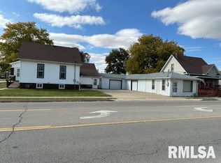 455 E Walnut St, Canton, IL 61520