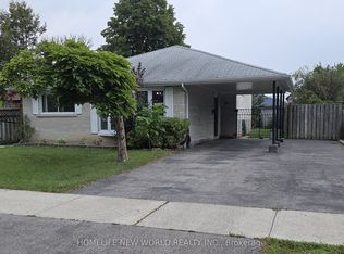 26 Murchison Cres, Toronto, ON M9V 3P6