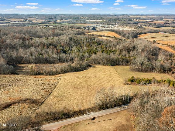 2nd image of 6 Hiwassee Rd