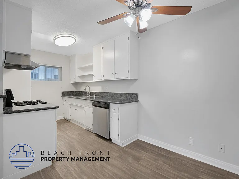 12417 Benedict Ave. — Photo 27