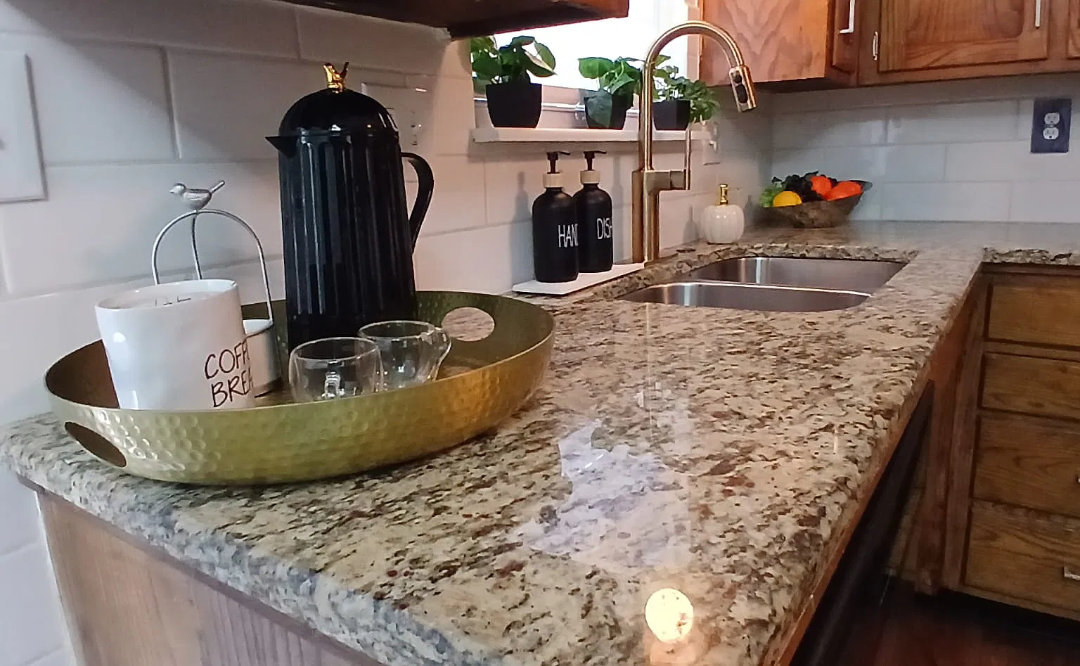 3 bed, 2000 sqft, $2,500 — Photo 3