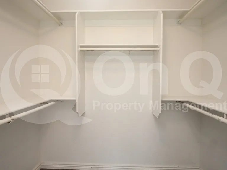 815 W Silver Creek Rd — Photo 19