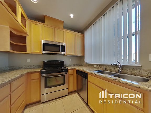 4th image of 2280 South Dr Unit 14