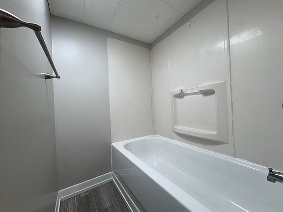 5th image of 137 S McClelland St #2