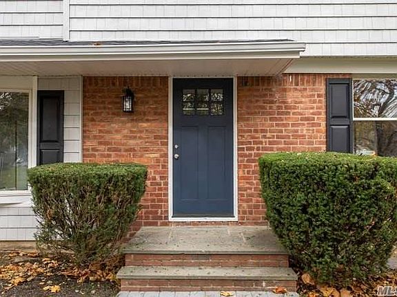 2nd image of 17 Magenta Ln