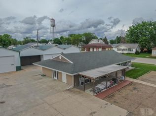 113 S Monroe St, Monroe, IA 50170
