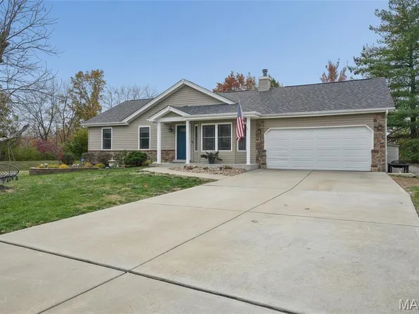 178 Christina Marie Dr, O'Fallon, MO 63368