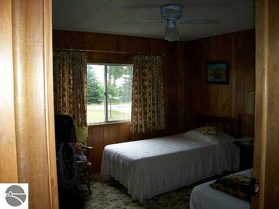 5th image of 2711 Northeast Dr