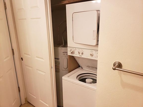 Apt 36