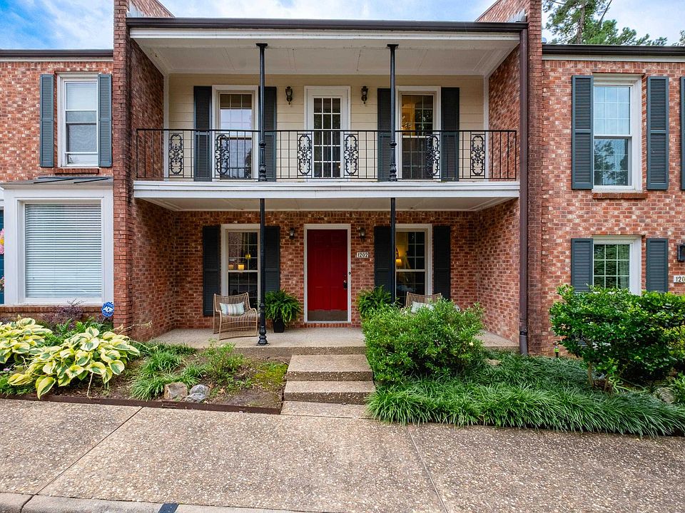 1st image of 2200 Andover Ct APT 1202