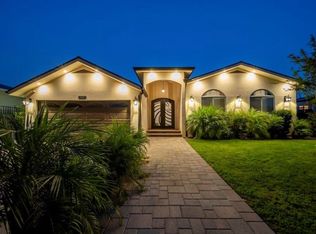 6610 Alcove Ave, North Hollywood, CA 91606