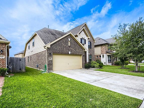 2nd image of 20431 Alpine Meadow Pl