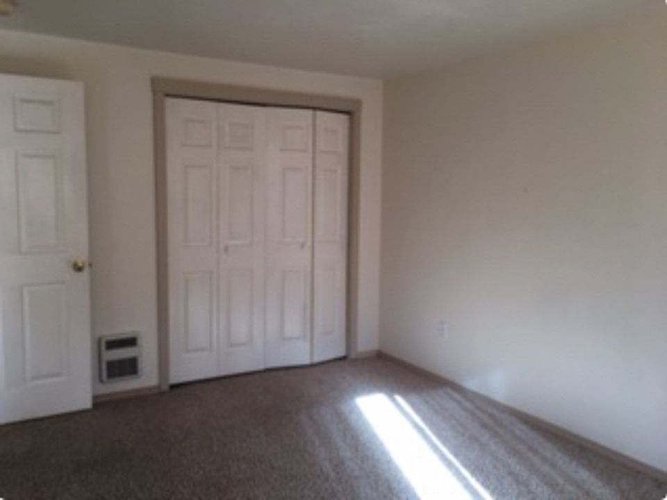 Starr St 4Plex 302308 NE Starr St Sublimity OR Zillow