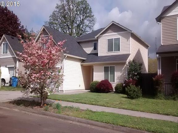 2nd image of 11016 NE 47th St