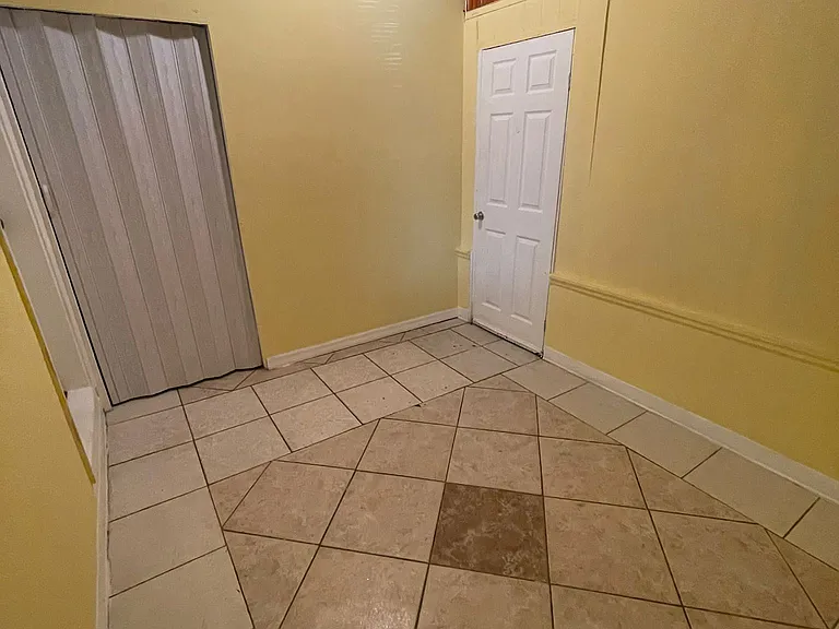 328 Bellair Rd — Photo 11