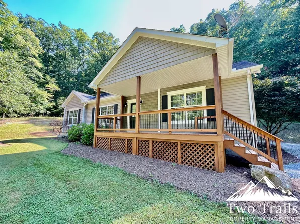 5282 Brevard Rd, Horse Shoe, NC 28742