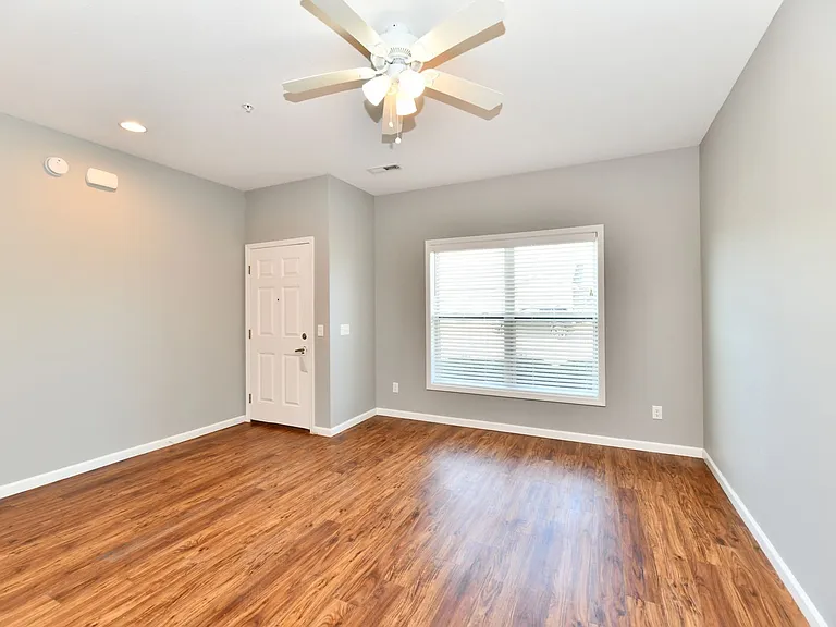 Summerlake Meadows — Photo 14