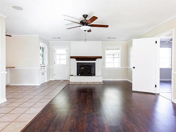 2nd image of 644 Glade Park Dr