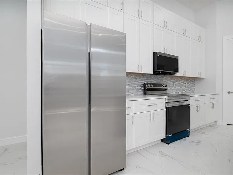 9 Watkins Pl — Photo 13