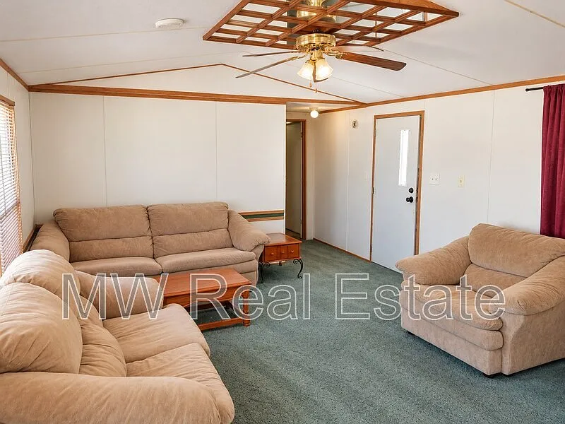 1 bed, 2.0 bath, 1000 sqft, $950 — Photo 2