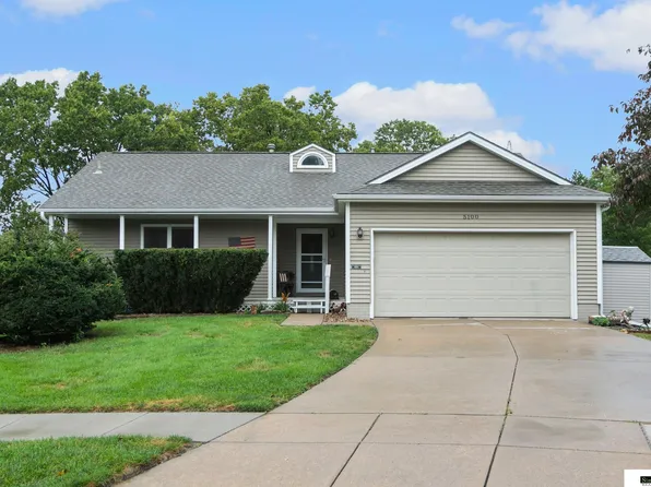 5100 Rosebriar Ct, Lincoln, NE 68516