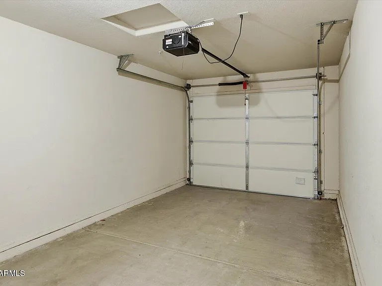 7401 W Arrowhead Clubhouse Dr #2083 — Photo 18