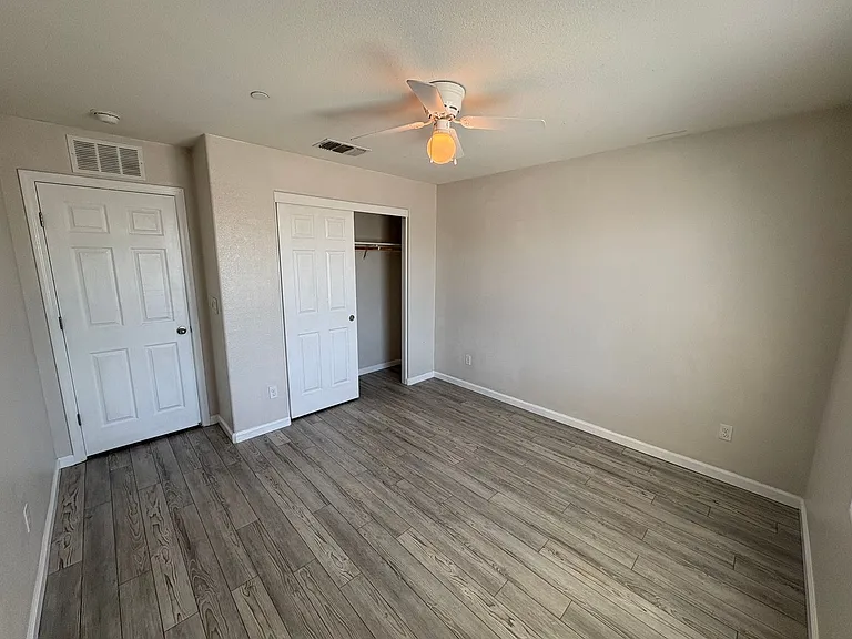 3726 N Shady Ct — Photo 10
