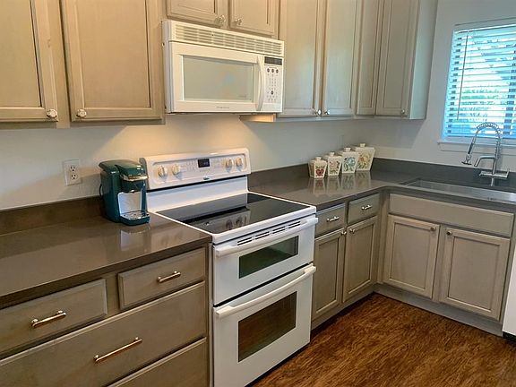 2nd image of 400 S Town Dr #605