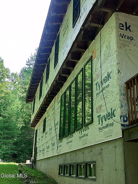 4th image of 678 Dippikill Road