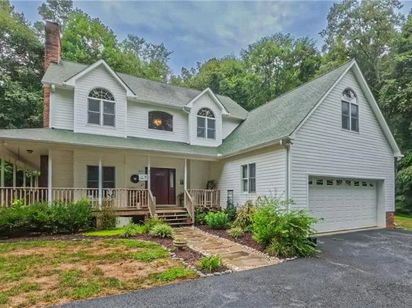 2517 Finch Farm Rd, Trinity, NC 27370