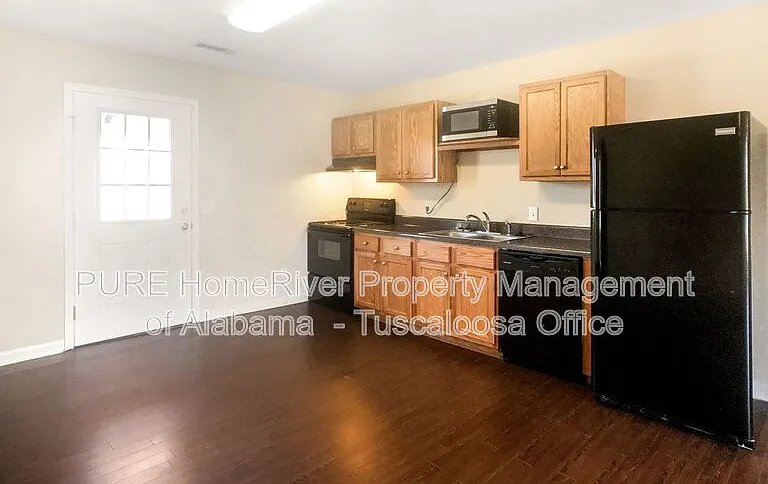2200 Harrison St — Photo 5