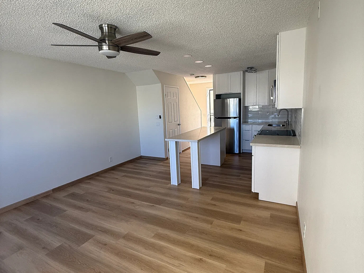 2 bed, 1.5 bath, $3,175 — Photo 3