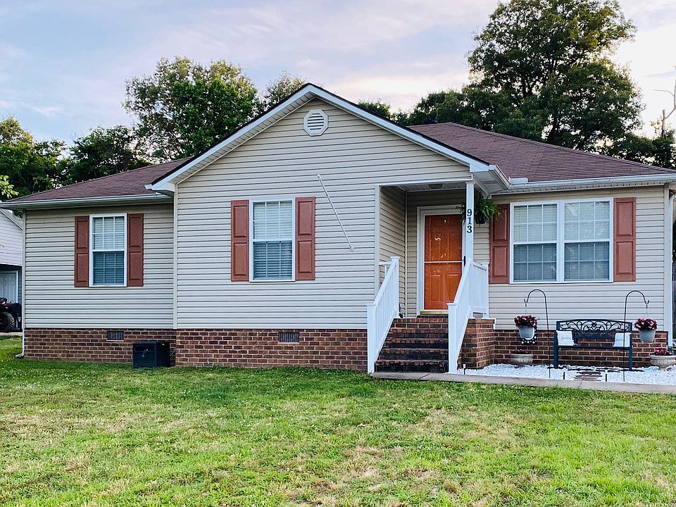1st image of 913 Granite Dr