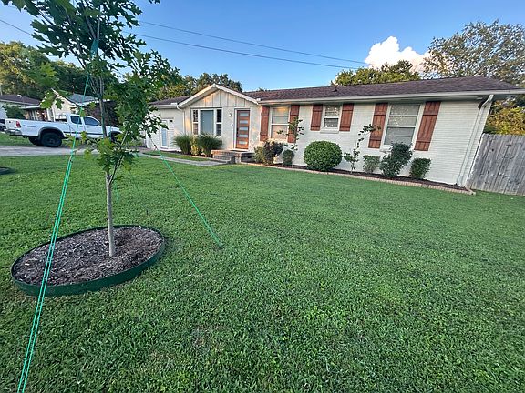 2nd image of 3188 Robwood Dr