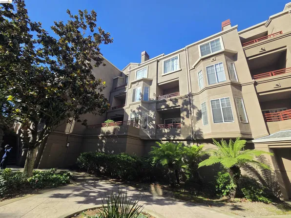 280 Caldecott Ln Unit 202, Oakland, CA 94618
