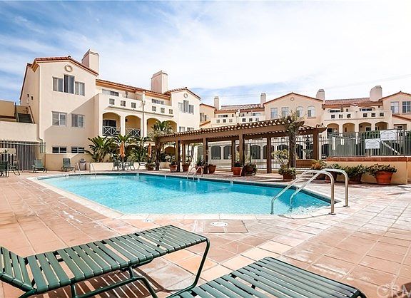 2nd image of 5500 Torrance Blvd Unit B215