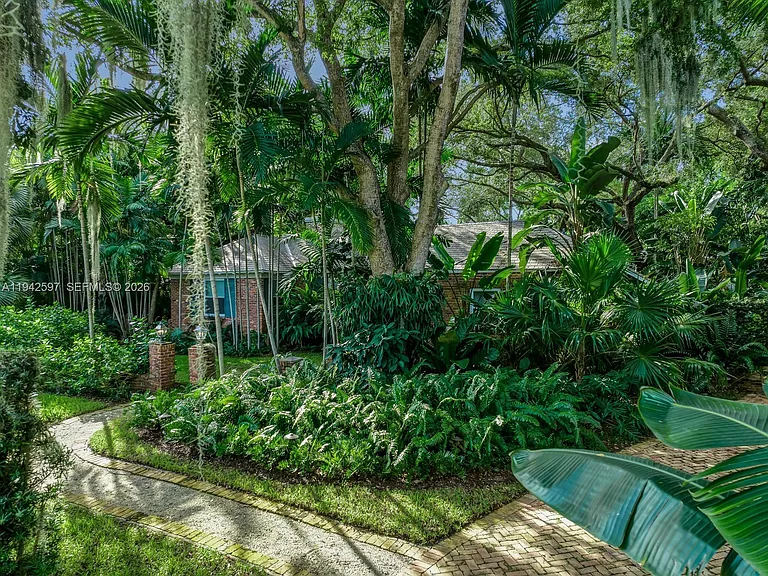530 Melaleuca Ln — Photo 5