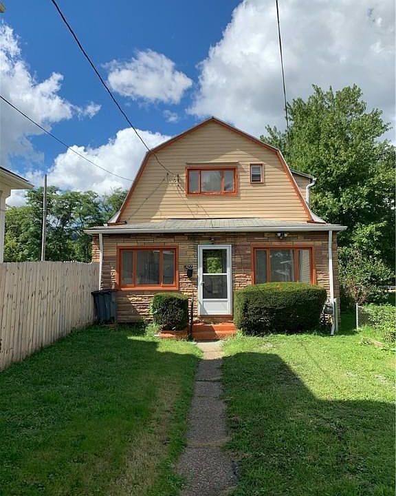1st image of 1677 Henrici St