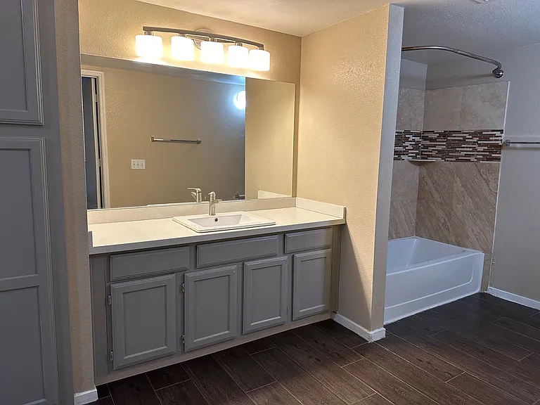 45 Maleena Mesa St #G — Photo 10