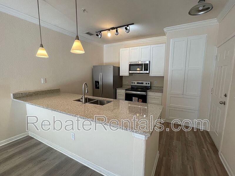 1st image of 8290 Gate Pkwy W #1314