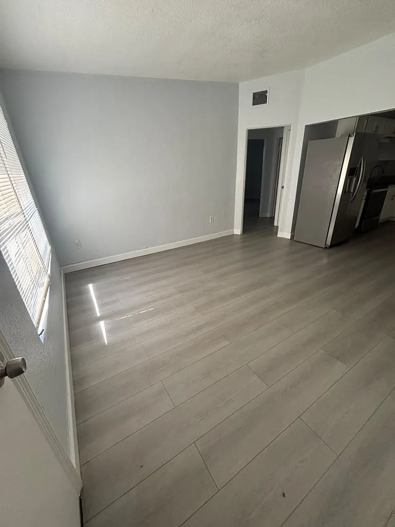 4 bed, 1173 sqft, $2,150 — Photo 3