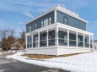 24 Vernon Ave, Bristol, RI 02809