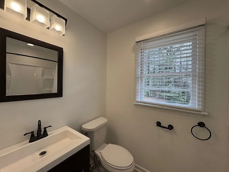 200 S Oconeechee Ave — Photo 19